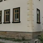 公寓 Komfortable In Mit Grossem Garten By Interhome *