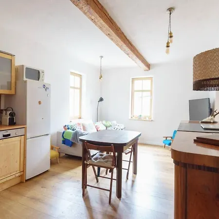 Apartment Komfortable In Mit Grossem Garten By Interhome *