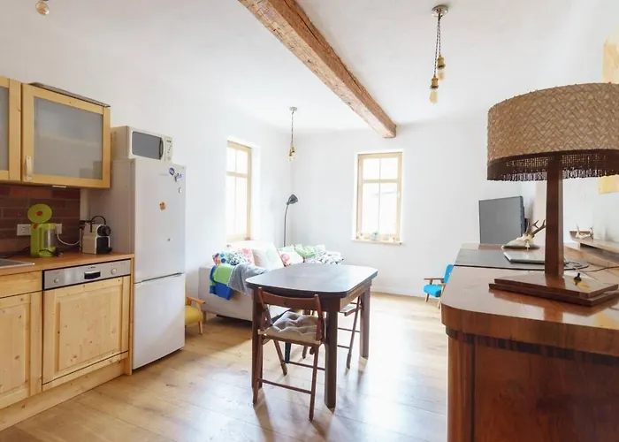 Apartment Komfortable In Mit Grossem Garten By Interhome *