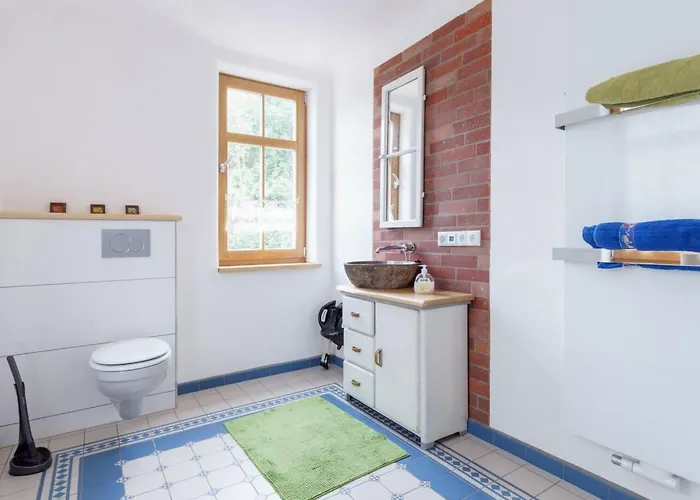 Apartment Komfortable In Mit Grossem Garten By Interhome *