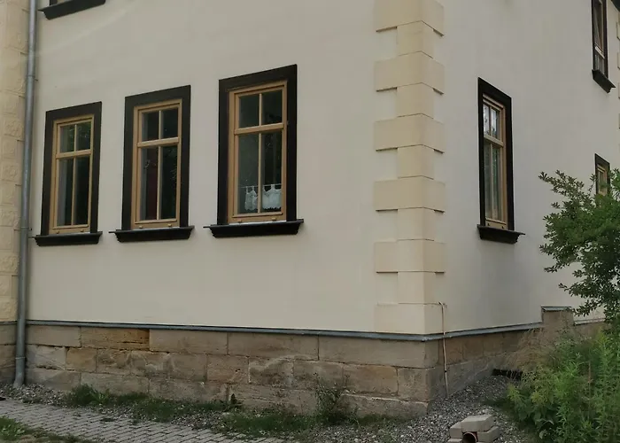 Apartment Komfortable In Mit Grossem Garten By Interhome *